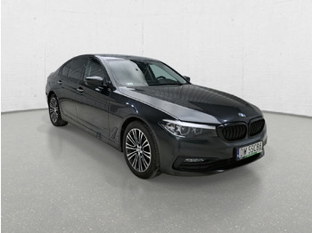 סדאן BMW