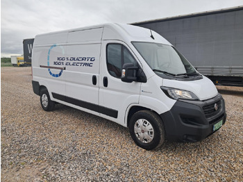 כלי רכב מסחרי עם לוח FIAT Ducato