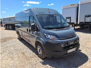 כלי רכב מסחרי עם לוח FIAT Ducato