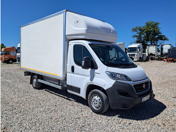 כלי רכב מסחרי עם וילונות צד FIAT Ducato