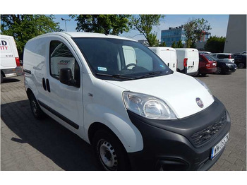 כלי רכב מסחרי עם לוח FIAT Fiorino