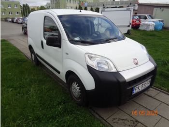כלי רכב מסחרי עם לוח FIAT Fiorino
