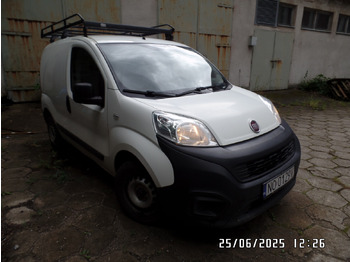 כלי רכב מסחרי עם לוח FIAT Fiorino
