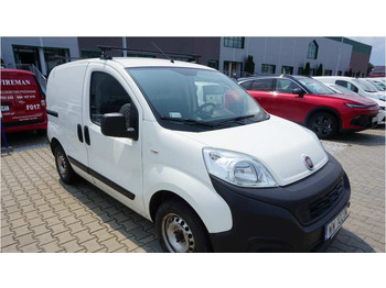 כלי רכב מסחרי עם לוח FIAT Fiorino