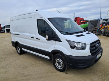 כלי רכב מסחרי עם לוח FORD Transit