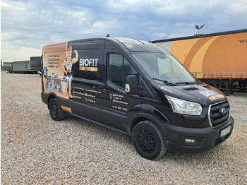 כלי רכב מסחרי עם לוח FORD Transit