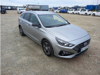 מכונית HYUNDAI