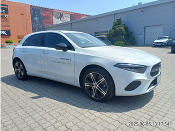 האצ'בק MERCEDES-BENZ