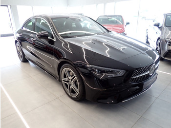 סדאן MERCEDES-BENZ