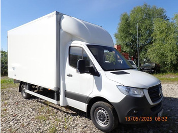 כלי רכב מסחרי עם תיבה MERCEDES-BENZ Sprinter
