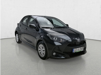 האצ'בק TOYOTA