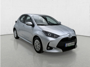 האצ'בק TOYOTA