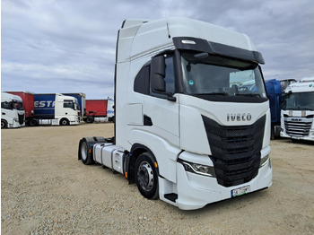 יחידת טרקטור IVECO