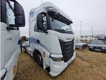 יחידת טרקטור IVECO