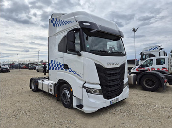 יחידת טרקטור IVECO