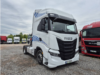 יחידת טרקטור IVECO