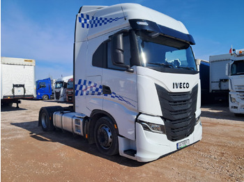 יחידת טרקטור IVECO
