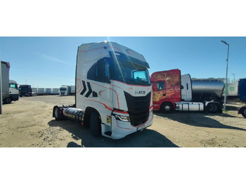 יחידת טרקטור IVECO