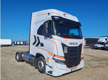 יחידת טרקטור IVECO