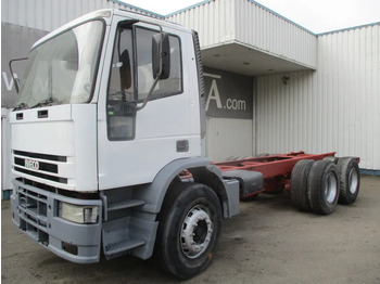 משאית עם שלדת תא IVECO EuroTrakker