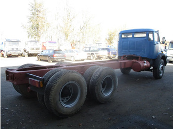 משאית עם שלדת תא Mercedes-Benz LK 2624 , 6x4 , Manual , Spring suspension: תמונה 3