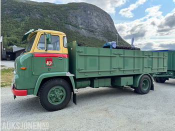 משאית צד נופל/ שטוחה 1966 Scania LBS 76 komplett sett med bil og henger selges fra bilmuseum.: תמונה 2