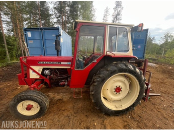 טרקטור חקלאי INTERNATIONAL