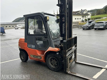 ציוד לטיפול בחומרים 2004 Toyota Diesel truck 62-7FDF30 - Løftekapasitet 3000 kg - Løftehøyde 4m - Sertifisert: תמונה 2