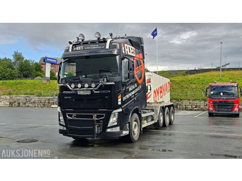 משאית הרמת וו VOLVO