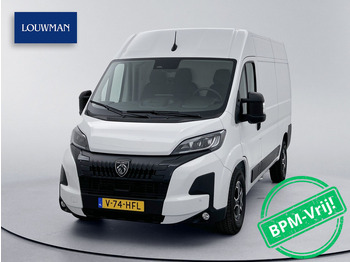 כלי רכב מסחרי עם לוח PEUGEOT Boxer