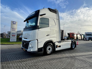 יחידת טרקטור VOLVO FH 460