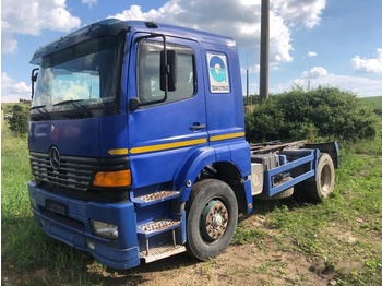 משאית עם שלדת תא Mercedes-Benz Atego: תמונה 4 משאית עם שלדת תא Mercedes-Benz Atego: תמונה 4