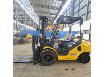 מלגזת סולר KOMATSU