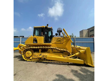 דחפור KOMATSU D65