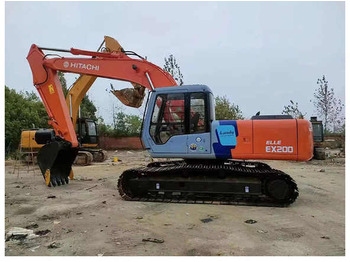 מחפר HITACHI ZX200