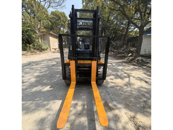 הַחכָּרָה  Toyota FD30 Forklift Toyota FD30 Forklift: תמונה 4