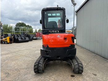מיני מחפר Kubota U 36-4: תמונה 3