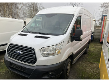 כלי רכב מסחרי עם לוח FORD Transit