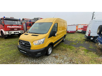 כלי רכב מסחרי עם לוח FORD Transit