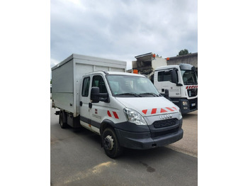 כלי רכב מסחרי מזהיר IVECO