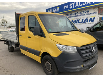 כלי רכב מסחרי במיטה שטוחה MERCEDES-BENZ Sprinter 319