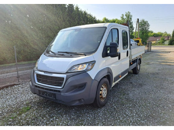 כלי רכב מסחרי במיטה שטוחה PEUGEOT Boxer