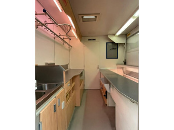 משאית ממכר Renault Master Autosklep Wędli Gastronomiczny food truck foodtruck sklep W-zasiBORC: תמונה 3
