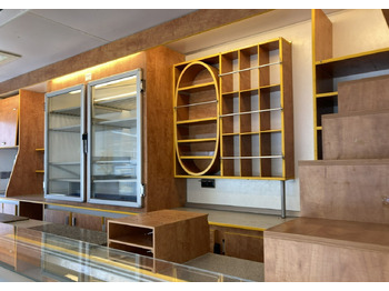 משאית ממכר Renault Master Autosklep wędlin sklep bar Gastronomiczny Food Truck Foodtruck Borco: תמונה 5 משאית ממכר Renault Master Autosklep wędlin sklep bar Gastronomiczny Food Truck Foodtruck Borco: תמונה 5