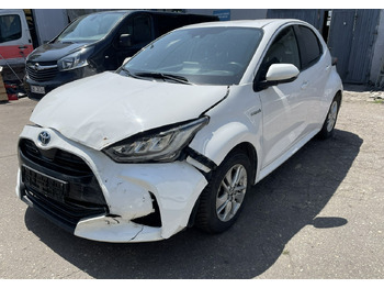 האצ'בק TOYOTA
