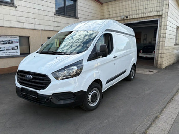 כלי רכב מסחרי עם לוח FORD Transit