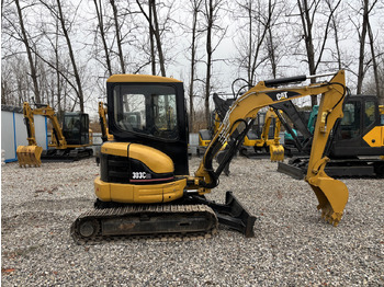 מיני מחפר CATERPILLAR 303CR