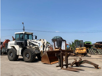 מעמיס גלגלים AHLMANN