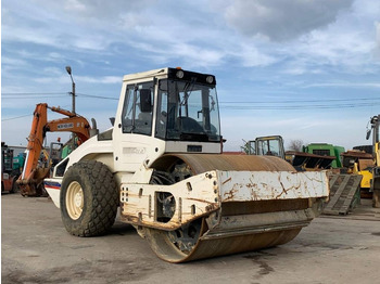 מדחס BOMAG BW213DH-4