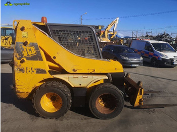 מעמיס היגוי החלקה JCB 185: תמונה 2
